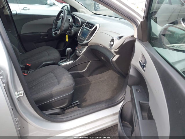 1G1JD5SH3H4127525 Chevrolet Sonic Lt Auto