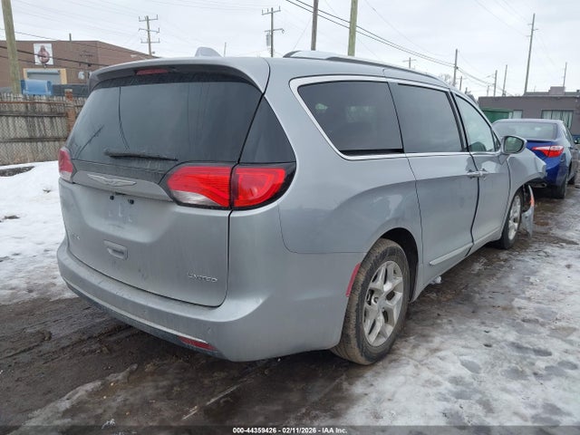 2019 CHRYSLER PACIFICA 2C4RC1GG4KR657710 Photo 3