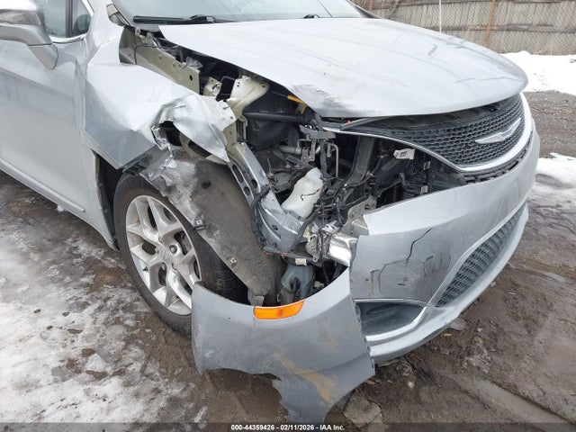 2019 CHRYSLER PACIFICA 2C4RC1GG4KR657710 Photo 5