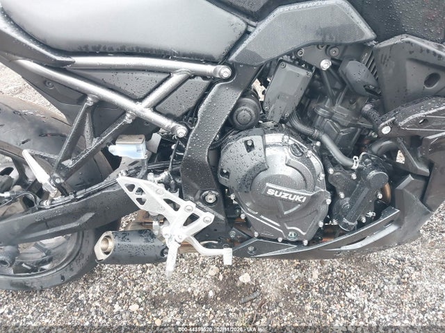 Suzuki Gsx800 F 2025 JS1EM13B6S7101027 Image 8