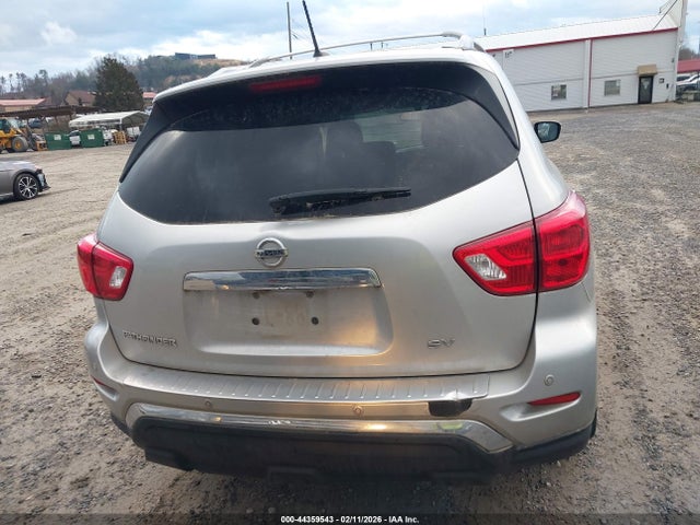 5N1DR2MN6HC659831 Nissan Pathfinder Sv