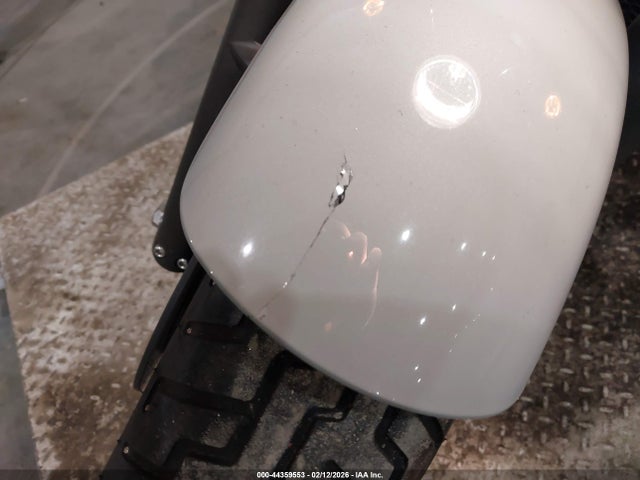 JH2RC5376RK400352 Honda Vt750 C2b