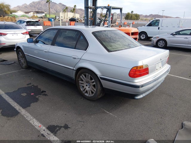 2000 BMW 740IL WBAGH834XYDP14384 Photo 2