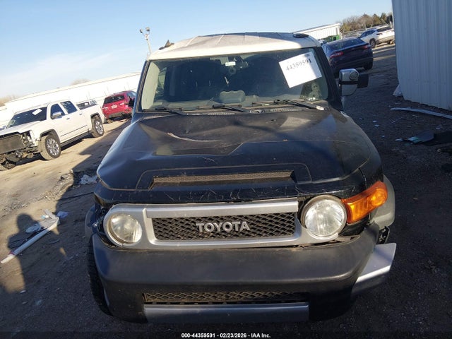 2014 TOYOTA FJ CRUISER JTEBU4BF5EK199690 Photo 5