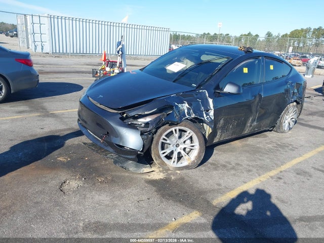 Продаж на аукціоні авто 2024 Tesla Model Y Long Range Dual Motor All-wheel Drive, vin: 7SAYGAEE4RF029320, номер лоту: 44359597