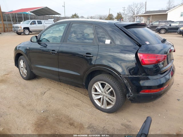 2018 AUDI Q3 WA1ECCFS0JR031649 Photo 2