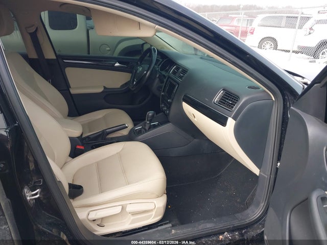 Aukcja sprzedaży 2017 Volkswagen Jetta 1.8t Sel, vin: 3VWL17AJXHM225820, numer aukcji: 44359604
