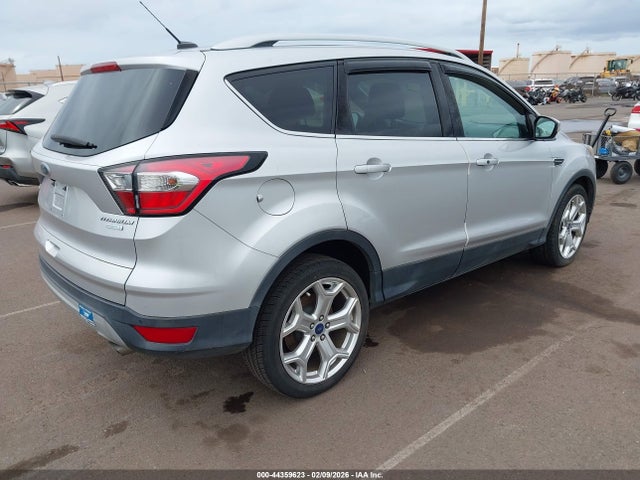 1FMCU0J96HUF02705 Ford Escape Titanium