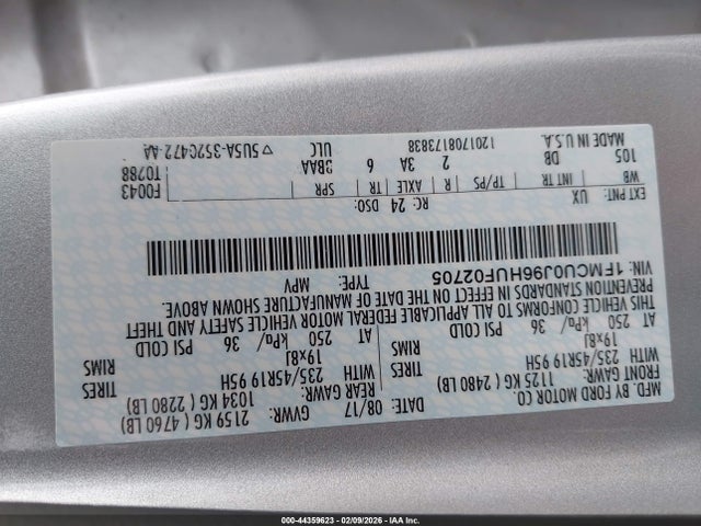 1FMCU0J96HUF02705 Ford Escape Titanium