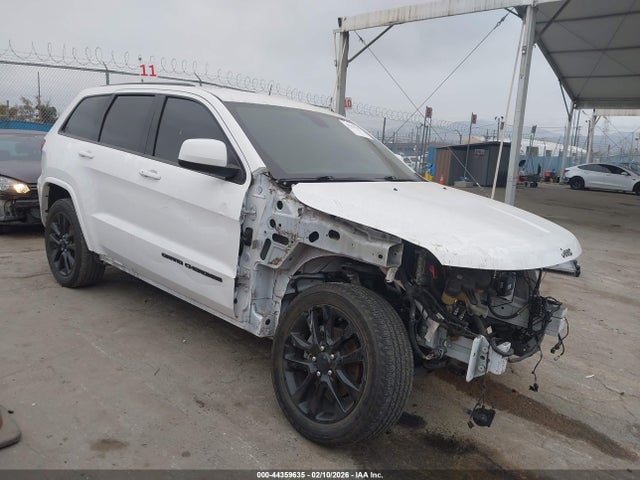 Auction sale of the 2018 Jeep Grand Cherokee Altitude 4x2, vin: 1C4RJEAGXJC197398, lot number: 44359635