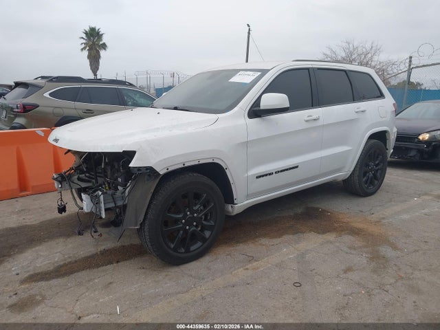 2018 Jeep Grand Cherokee Altitude 4x2 მანქანა იყიდება აუქციონზე, vin: 1C4RJEAGXJC197398, აუქციონის ნომერი: 44359635