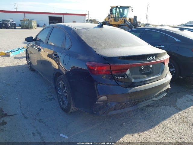 3KPF24AD4PE530292 KIA Forte Lxs