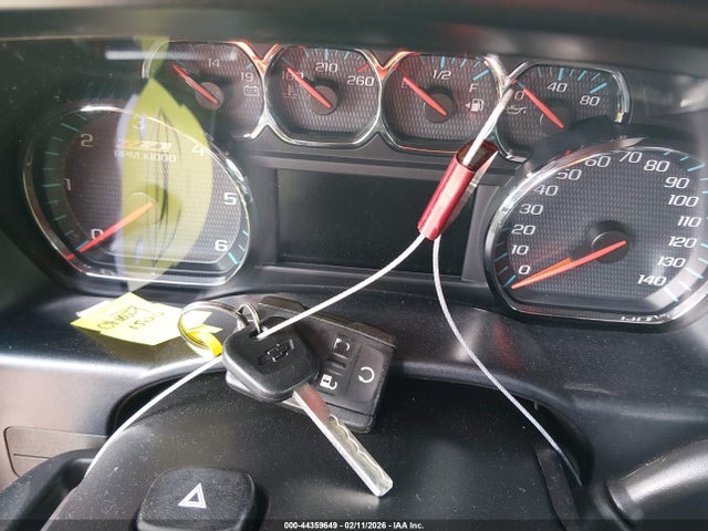 1GCVKRECXJZ327882 Chevrolet Silverado 1500 2lt