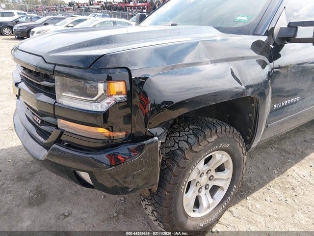 1GCVKRECXJZ327882 Chevrolet Silverado 1500 2lt