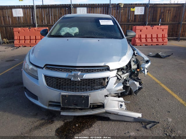 1G1PB5SH3E7418536 Chevrolet Cruze Ls Manual