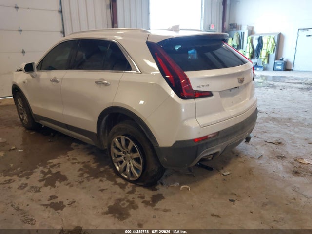 2020 CADILLAC XT4 1GYFZCR45LF094878 Photo 2