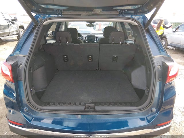 3GNAXKEV1KL266026 Chevrolet EQUINOX LT