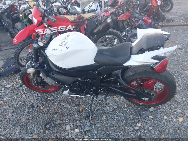 Suzuki GSX-R600 2024 JS1GN7FA9R7100444 Image 13