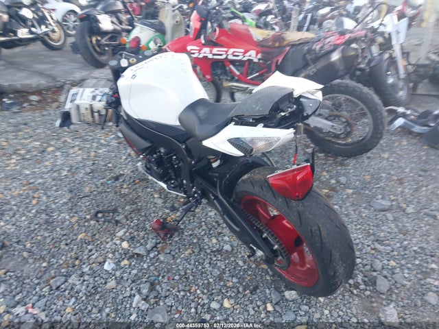 2024 SUZUKI GSX-R600 JS1GN7FA9R7100444 Photo 2