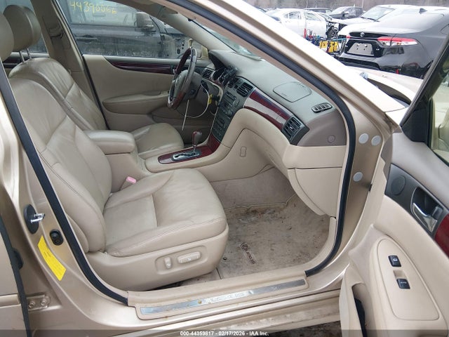 2004 LEXUS ES 330 JTHBA30G945016130 Photo 4