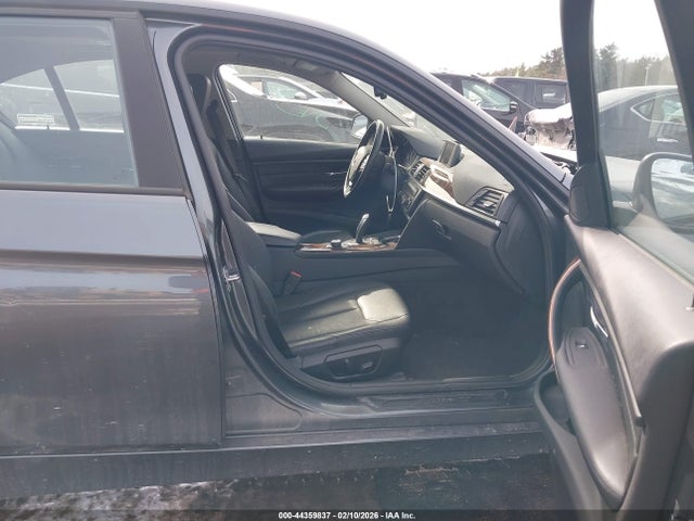 BMW 320i Xdrive 2014 WBA3C3C5XEF983641 Image 5