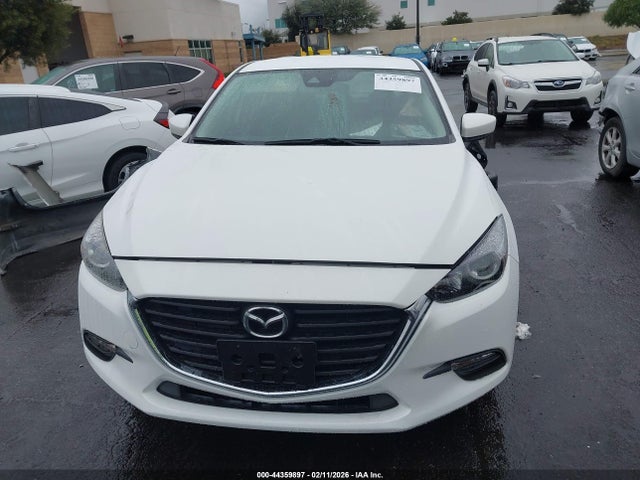 3MZBN1V36JM262992 Mazda Mazda3 Touring
