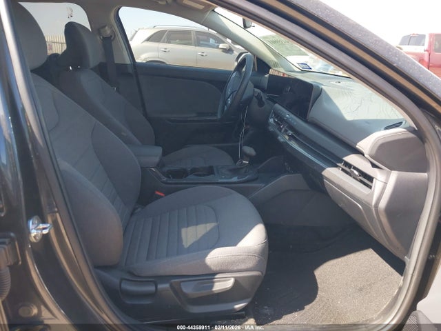 Продаж на аукціоні авто 2025 Kia K4 Ex, vin: 3KPFU4DE6SE033106, номер лоту: 44359911