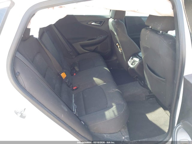 1G1ZD5ST4KF180589 Chevrolet MALIBU LT
