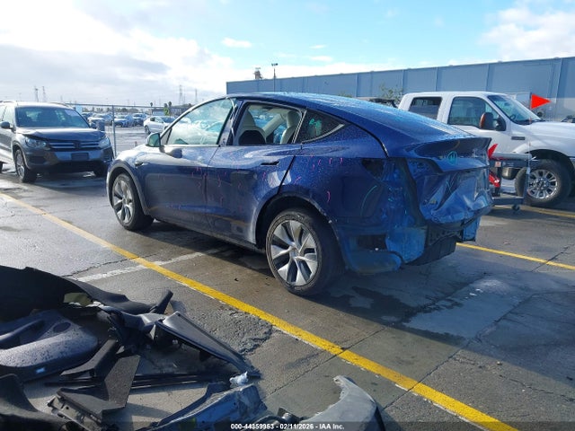 2023 TESLA MODEL Y 7SAYGDEE6PF969696 Photo 2