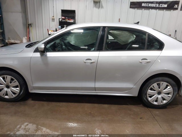 3VWD17AJ7EM247404 Volkswagen Jetta 1.8t Se