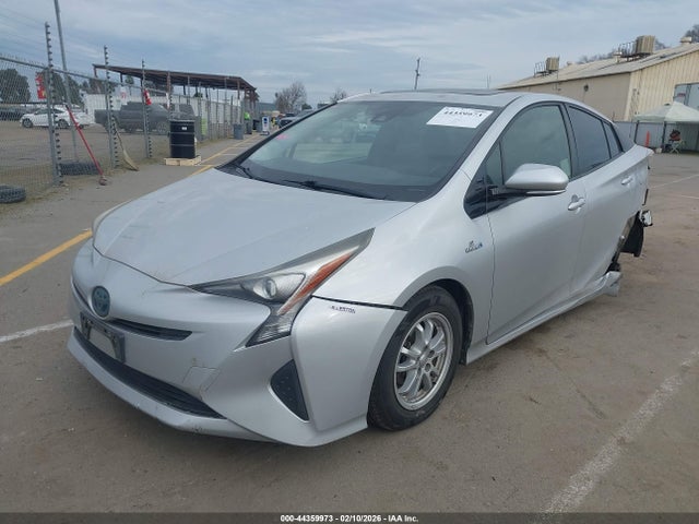 JTDKARFU9G3513471 Toyota Prius Three