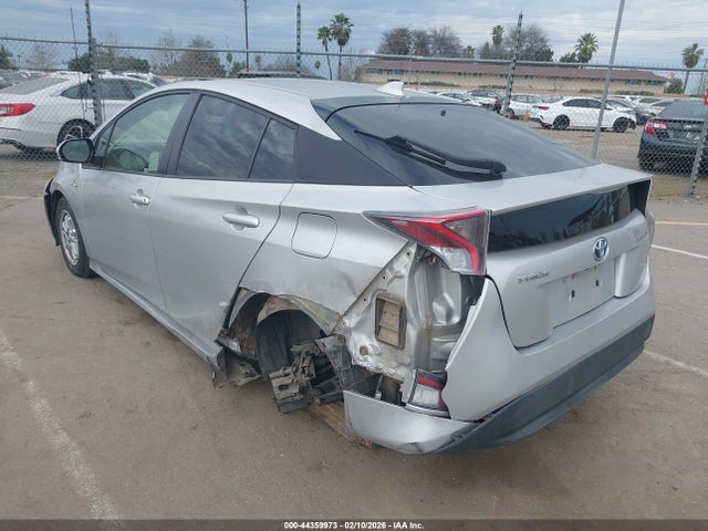 JTDKARFU9G3513471 Toyota Prius Three
