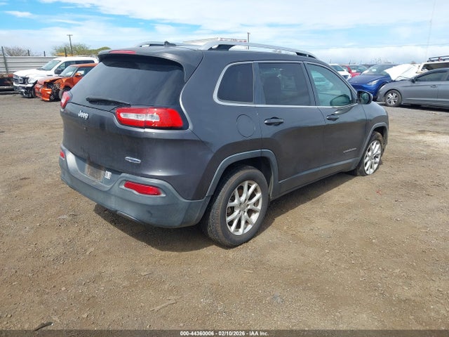 1C4PJLCB1GW211855 Jeep Cherokee Latitude