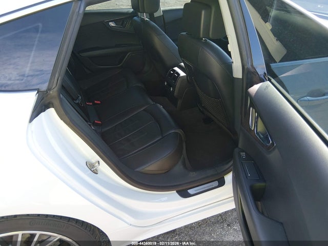 2018 AUDI A7 WAUW3AFC8JN102916 Photo 7