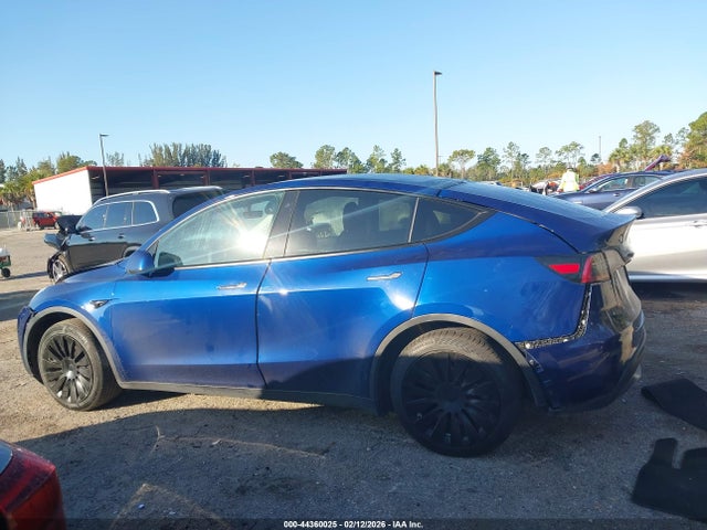 Продажа на аукционе авто 2020 Tesla Model Y Long Range Dual Motor All-wheel Drive/performance Dual Motor All-wheel Drive, vin: 5YJYGDEF2LF005659, номер лота: 44360025