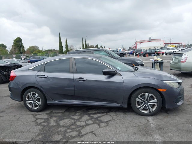 Honda Civic Lx 2016 2HGFC2F57GH561738 Image 13