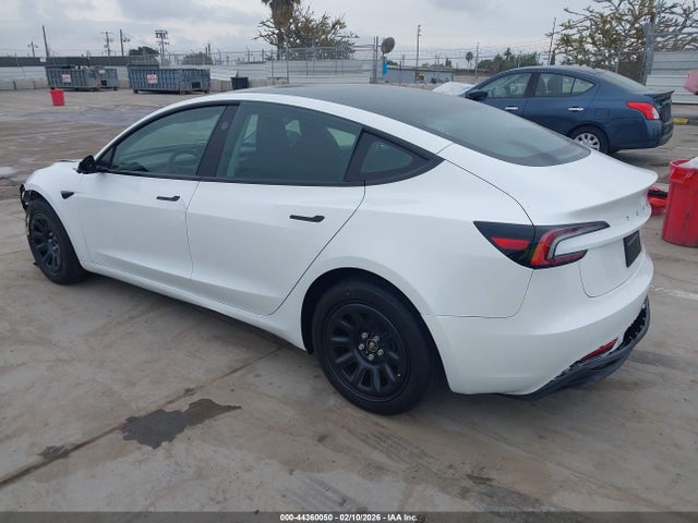 2026 TESLA MODEL 3 5YJ3E1EA8TF142351 Photo 2