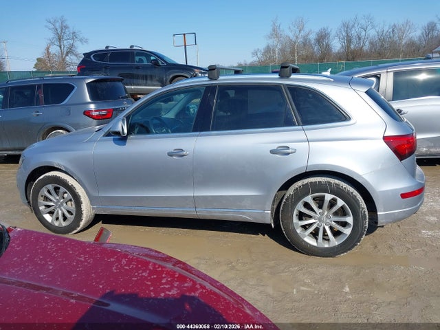 2015 Audi Q5 2.0t Premium მანქანა იყიდება აუქციონზე, vin: WA1LFAFPXFA090373, აუქციონის ნომერი: 44360058