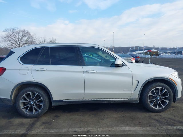 44360082 :رقم المزاد ، 5UXKR0C56F0P00859 vin ، 2015 Bmw X5 Xdrive35i مزاد بيع