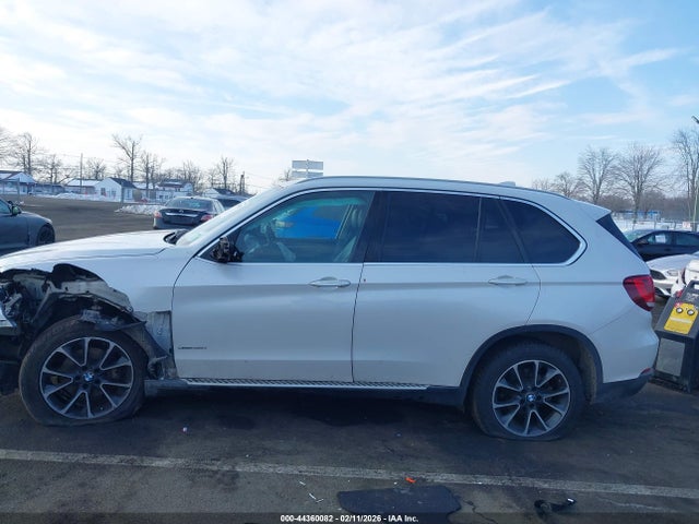 44360082 :رقم المزاد ، 5UXKR0C56F0P00859 vin ، 2015 Bmw X5 Xdrive35i مزاد بيع