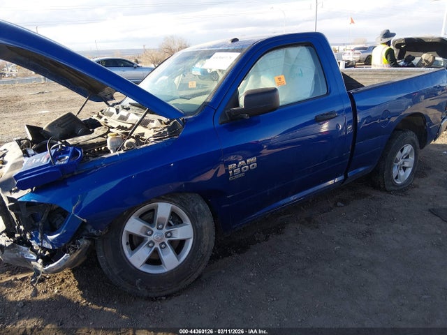 3C6JR6AG6KG635920 RAM 1500 Classic Tradesman 4x2 6&#039;4 Box