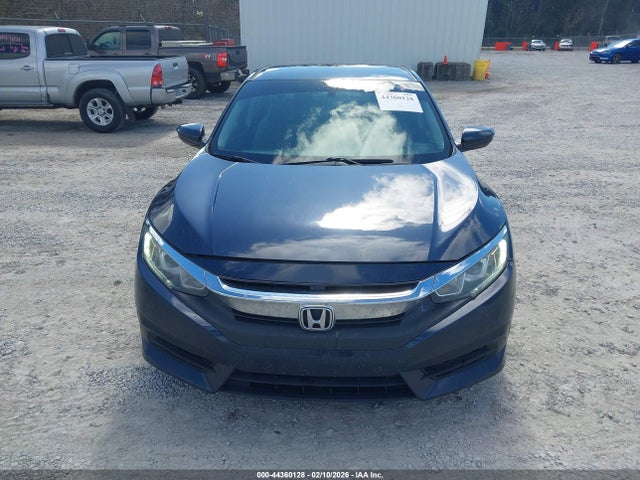 19XFC2F59JE028842 Honda Civic Lx
