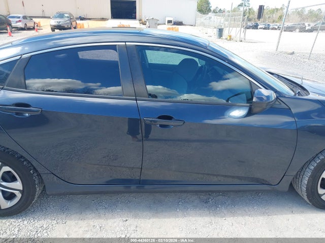 19XFC2F59JE028842 Honda Civic Lx