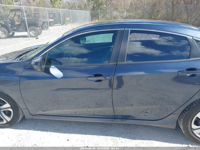 19XFC2F59JE028842 Honda Civic Lx