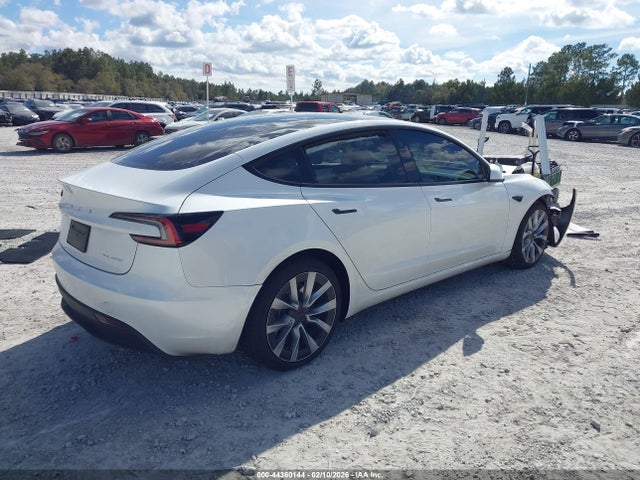 2025 TESLA MODEL 3 5YJ3E1EB9SF926495 Photo 3