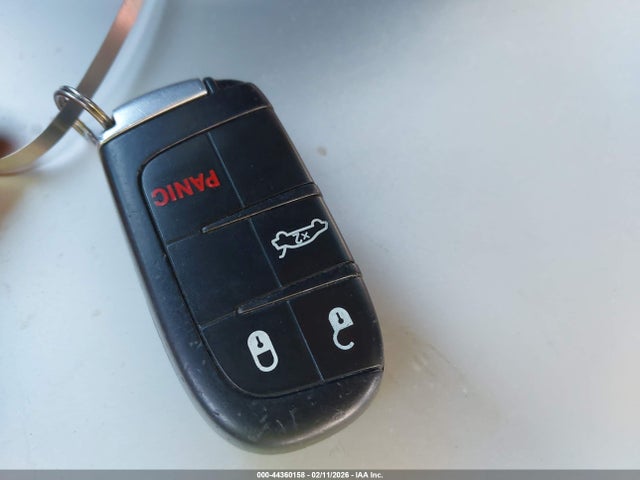 44360158 :رقم المزاد ، 2C3CDZAGXLH135248 vin ، 2020 Dodge Challenger Sxt مزاد بيع