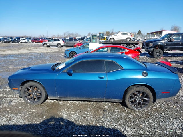 44360158 :رقم المزاد ، 2C3CDZAGXLH135248 vin ، 2020 Dodge Challenger Sxt مزاد بيع