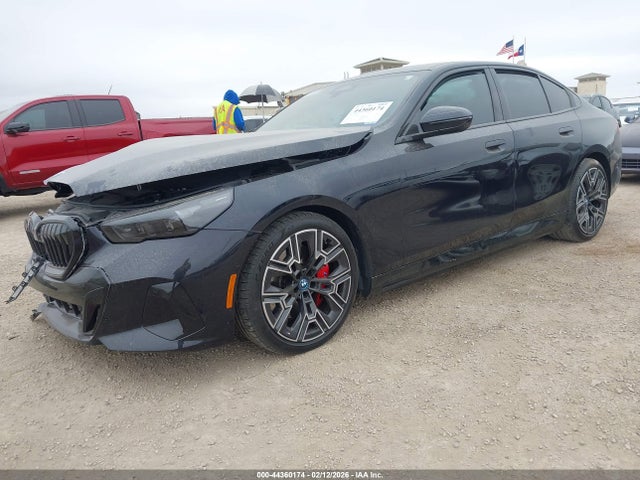 WBY33FK08RCT10914 BMW I5 Edrive40