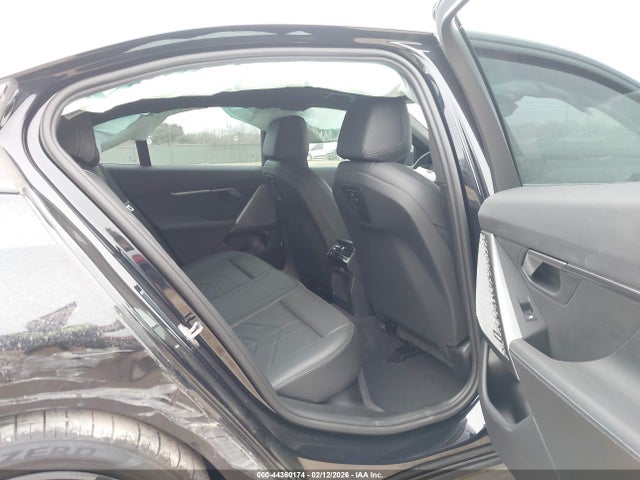 WBY33FK08RCT10914 BMW I5 Edrive40