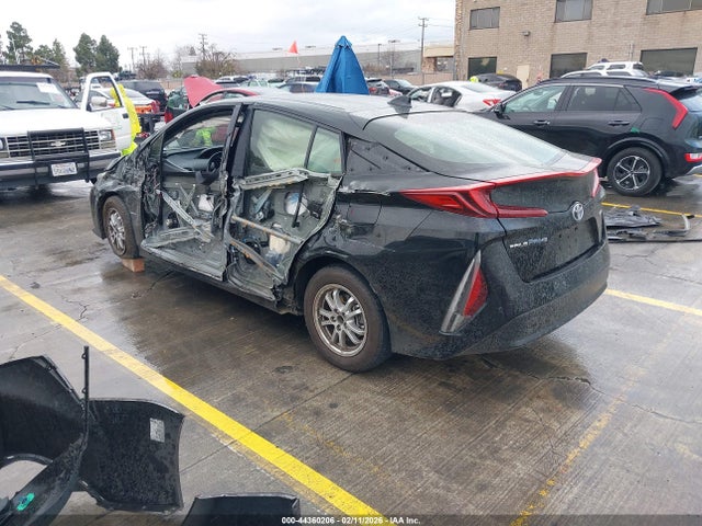 2021 TOYOTA PRIUS PRIME JTDKAMFP0M3171403 Photo 2